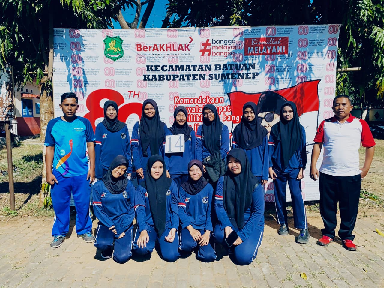 JUARA I PUTRI - JUARA III PUTRA GERAK JALAN