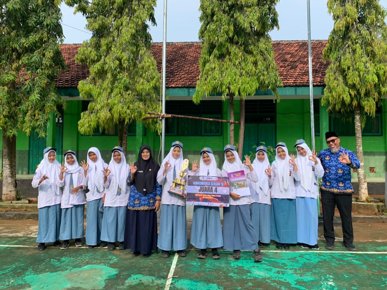 JUARA IV KOBASMANSA SEASON16 TIM BASKET PUTRI SMAN 3 SUMENEP